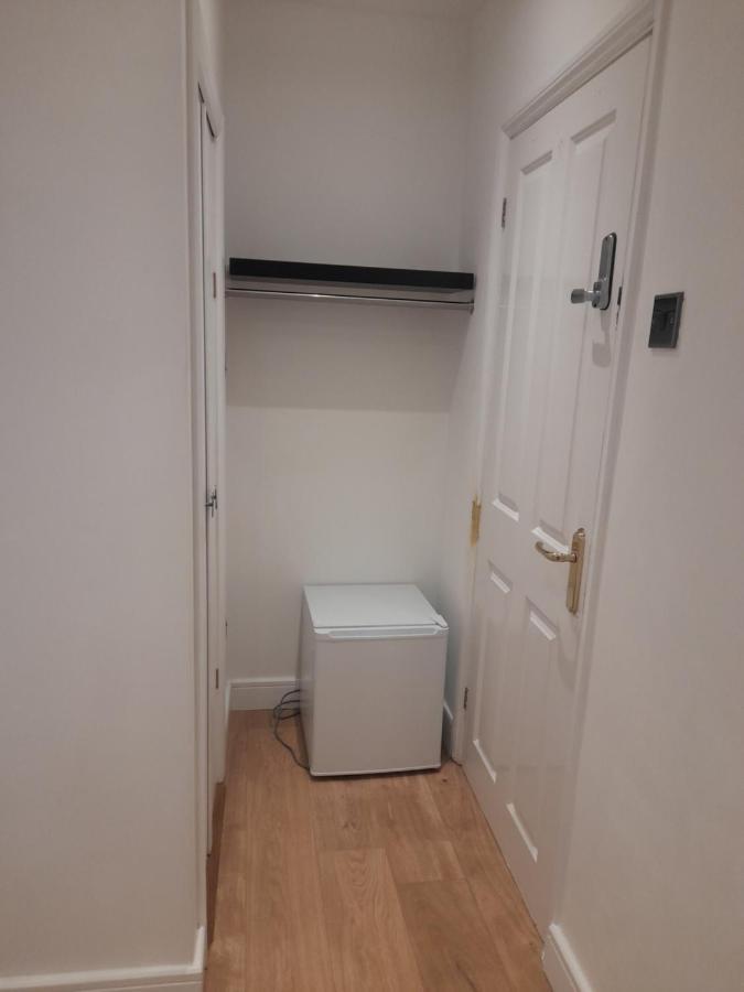 Lovely Home With Full En-Suite Double Bed Rooms Reading Luaran gambar
